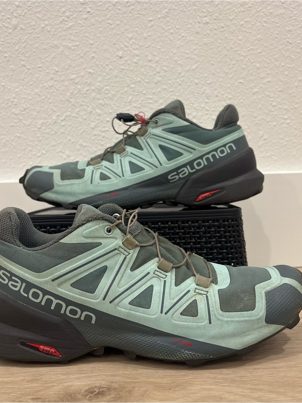 Salomon Women’s 8 Speed Cross 5 Running Trail Shoes
